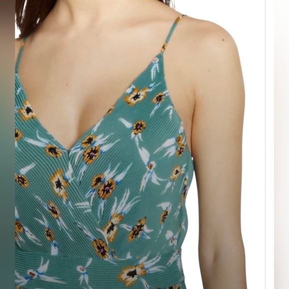ASTR The Label Teal Women's Floral Jumpsuit Size M NWT - Picture 10 of 13